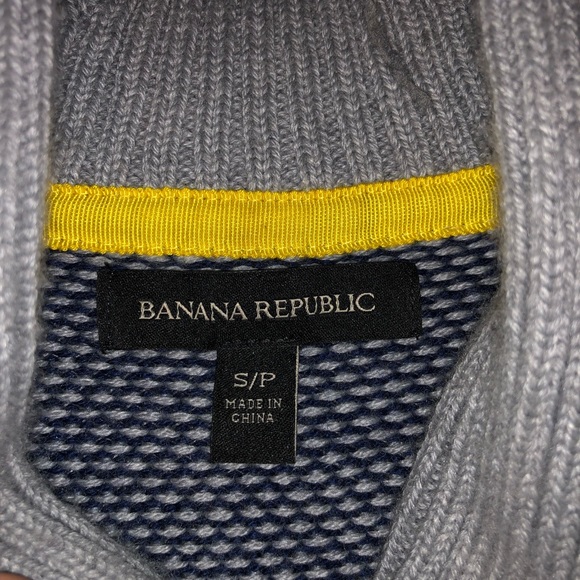 Banana Republic Sweater - Picture 2 of 2
